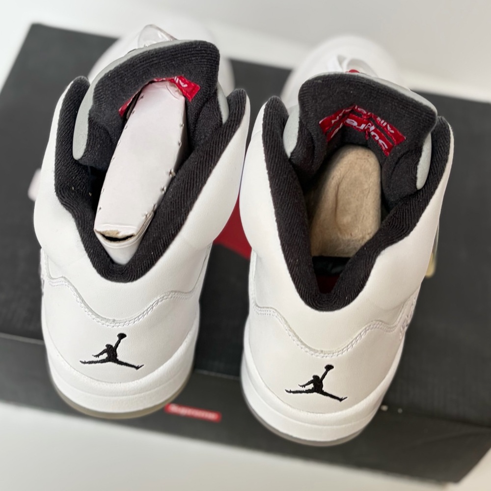 Supreme x Air Jordan Retro 5 White/Black Varsity NIB/NWT - Picture 7 of 14